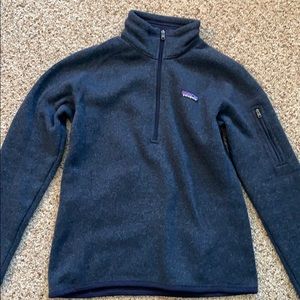 1/2 zip Patagonia fleece WITH COMPANY EMBLEM